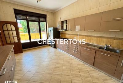 Casă cu 10 camere cu Teren 956 Mp în Central - 8