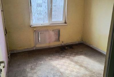 Apartament cu 2 camere semidecomandat în Viziru 1