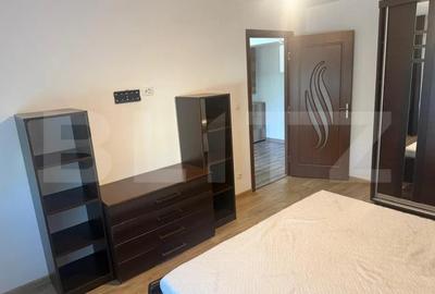 Apartament cu 2 camere decomandat în Nicolina