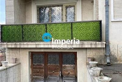 Casă individuală cu 5 camere cu Teren 400 Mp în Copou
