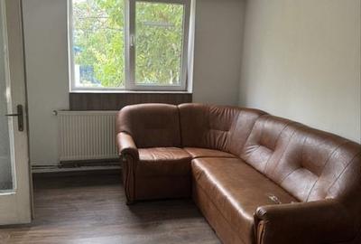 Casă cu 3 camere cu Teren 120 Mp în Central