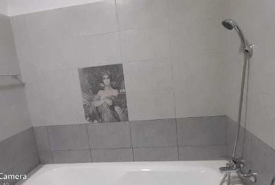 Apartament cu 2 camere semidecomandat în Berceni