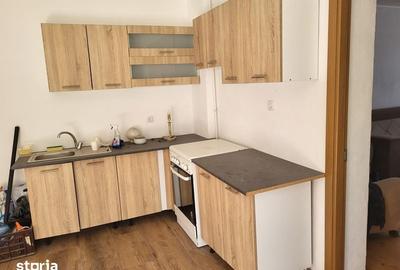 Casă cu 4 camere cu Teren 98 Mp în Central - 6