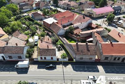 Casă cu 3 camere cu Teren 749 Mp în Central