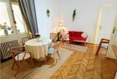 Apartament cu 3 camere semidecomandat, mobilat în Ultracentral - 1
