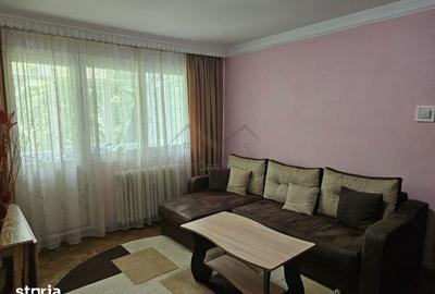 Apartament cu 3 camere semidecomandat în Central - 2