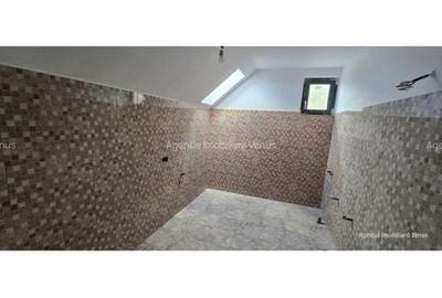 Casă cu 5 camere cu Teren 1200 Mp în Mihai Eminescu - 3