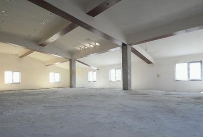 Spațiu comercial, de 565.21002197266 mp, în Central - 19