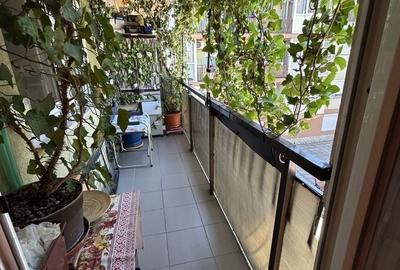 Apartament cu 3 camere decomandat în Nufărul - 7