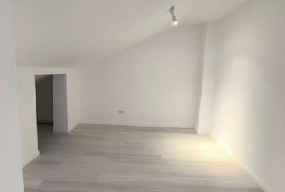 Casă cu 4 camere cu Teren 70 Mp în Odăi - 3