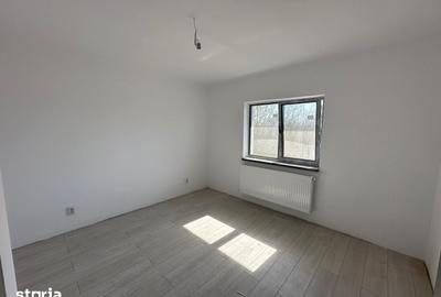 Casă cu 3 camere cu Teren 300 Mp în Clinceni - 4