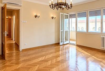 Apartament cu 2 camere decomandat în P-ța Universității