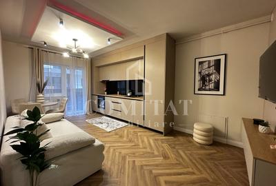 Apartament cu 3 camere semidecomandat, mobilat în Florești - 1