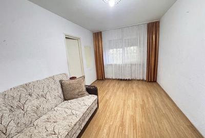 Apartament cu 2 camere semidecomandat în Km 4