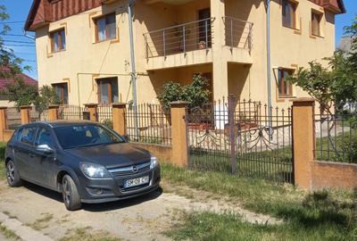 Casă cu 4 camere în Dacia