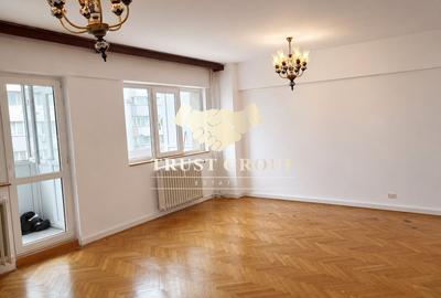 Apartament cu 4 camere decomandat în Polonă - 3