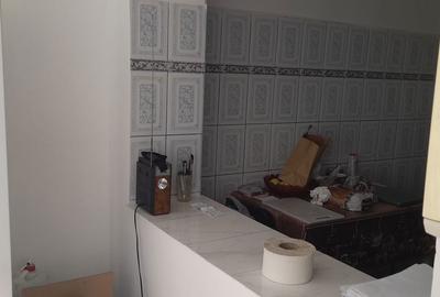 Apartament cu 2 camere semidecomandat în Micro 9 - 12