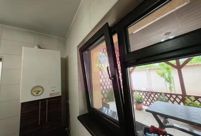 Casă cu 5 camere cu Teren 373 Mp în Afumați