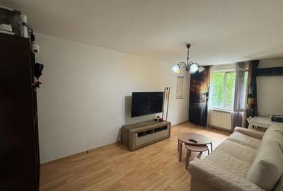 Apartament cu 3 camere decomandat în Basarabia - 1