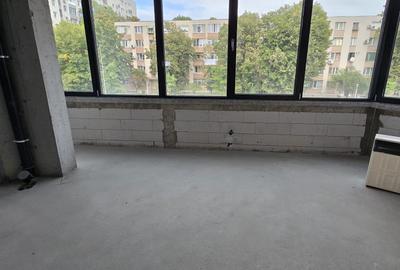 Spațiu comercial, de 640 mp, în Drumul Taberei - 27