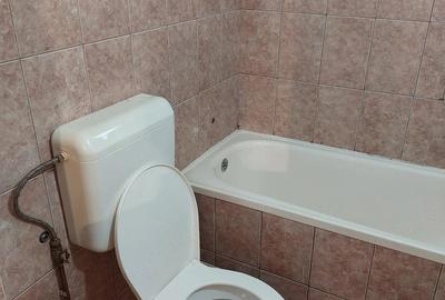 Garsonieră decomandată în Soarelui