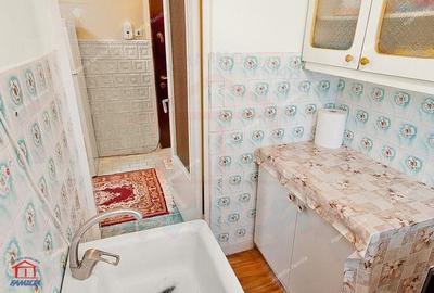 Apartament cu 3 camere semidecomandat în Micro 19 - 13