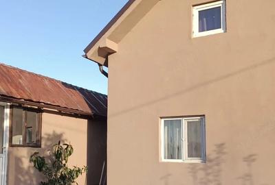 Casă cu Teren 280 Mp în Central
