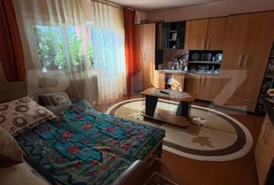 Apartament cu 2 camere decomandat în Independenței - 1