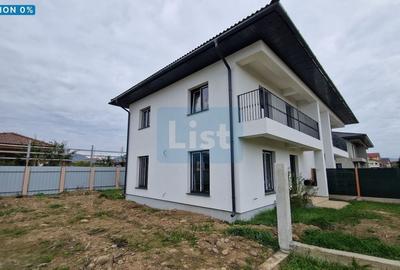 Casă cu 4 camere cu Canalizare în Săsar