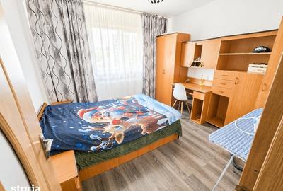 Apartament cu 3 camere decomandat în Central