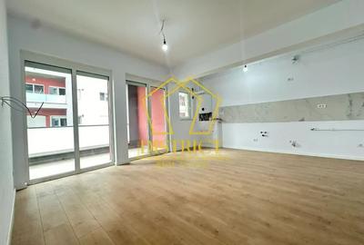 Apartament cu 3 camere semidecomandat în Aradului - 1
