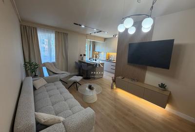 Apartament cu 3 camere semidecomandat, mobilat în Florești