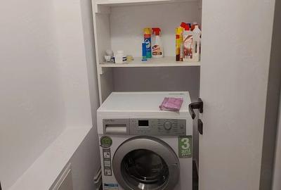 Apartament cu 3 camere decomandat în Central - 1