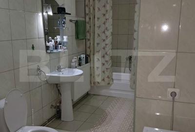 Casă cu 6 camere cu Teren 1500 Mp în Central - 1