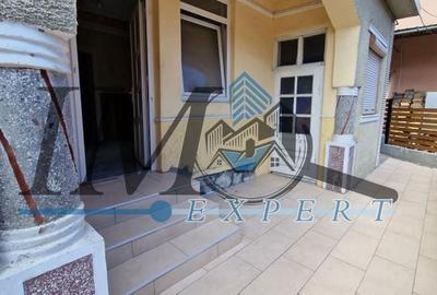 Casă cu 3 camere cu Canalizare în Central - 3
