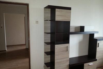 Apartament cu 2 camere decomandat în Podu Roș - 3