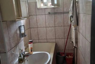 Apartament cu 2 camere nedecomandat în Govândari