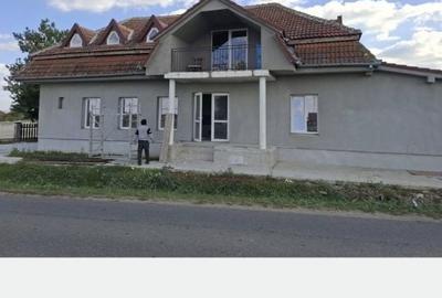Casă cu 4 camere în Biharia - 1