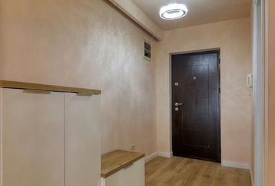 Apartament cu 3 camere decomandat în Sisești - 6