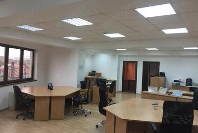 Spațiu comercial, de 250 mp, în Central