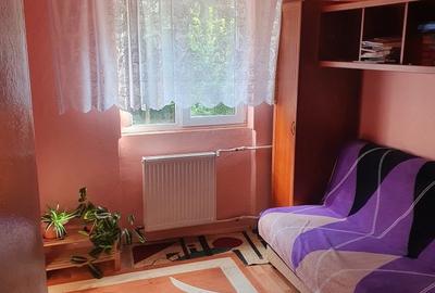 Apartament cu 3 camere semidecomandat în Rogerius - 2