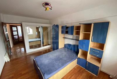 Apartament cu 3 camere decomandat în Lăpuș Argeș