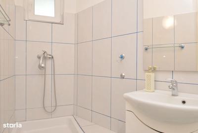 Apartament cu 3 camere în Calea Victoriei