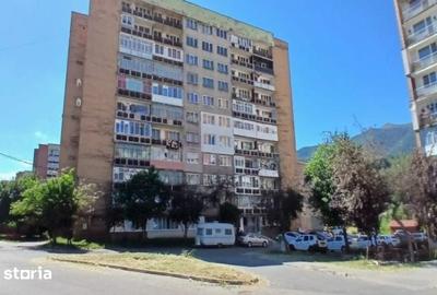 Apartament cu 2 camere în Lupeni