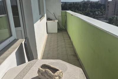 Apartament cu 2 camere decomandat în Budai