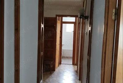 Apartament cu 3 camere decomandat în Blejoi - 1