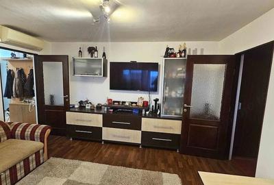 Apartament cu 2 camere semidecomandat în Central - 1