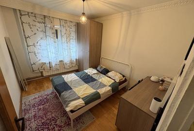 Apartament cu 3 camere decomandat, mobilat în Gorjului