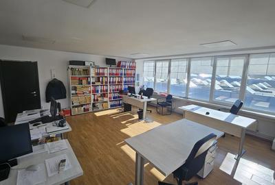 Spațiu comercial, de 250 mp, în Central - 2