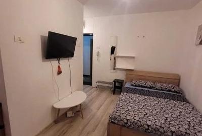 Garsonieră semidecomandată în Unirii